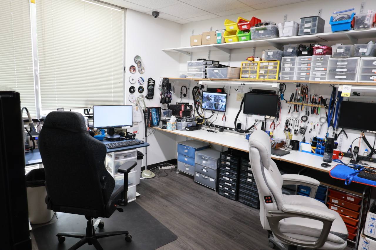 Computer diagnostic workbench inside i-5 computers in vancouver, washington